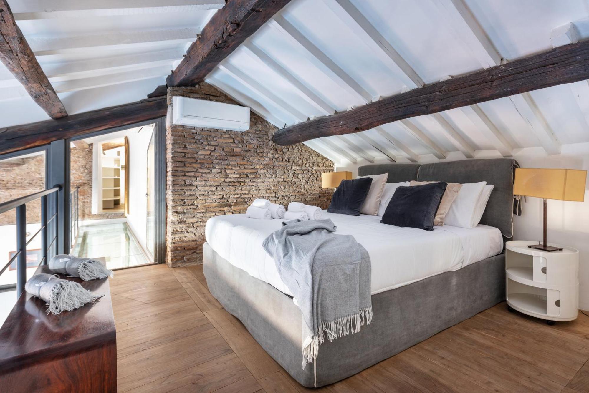 The Charming Attic - Piazza Di Spagna Area * Rome