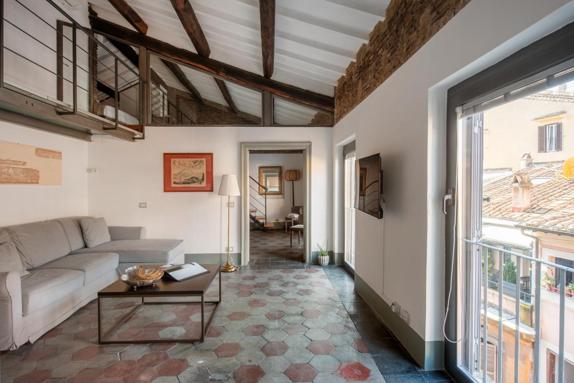 Appartement The Charming Attic - Piazza Di Spagna Area *