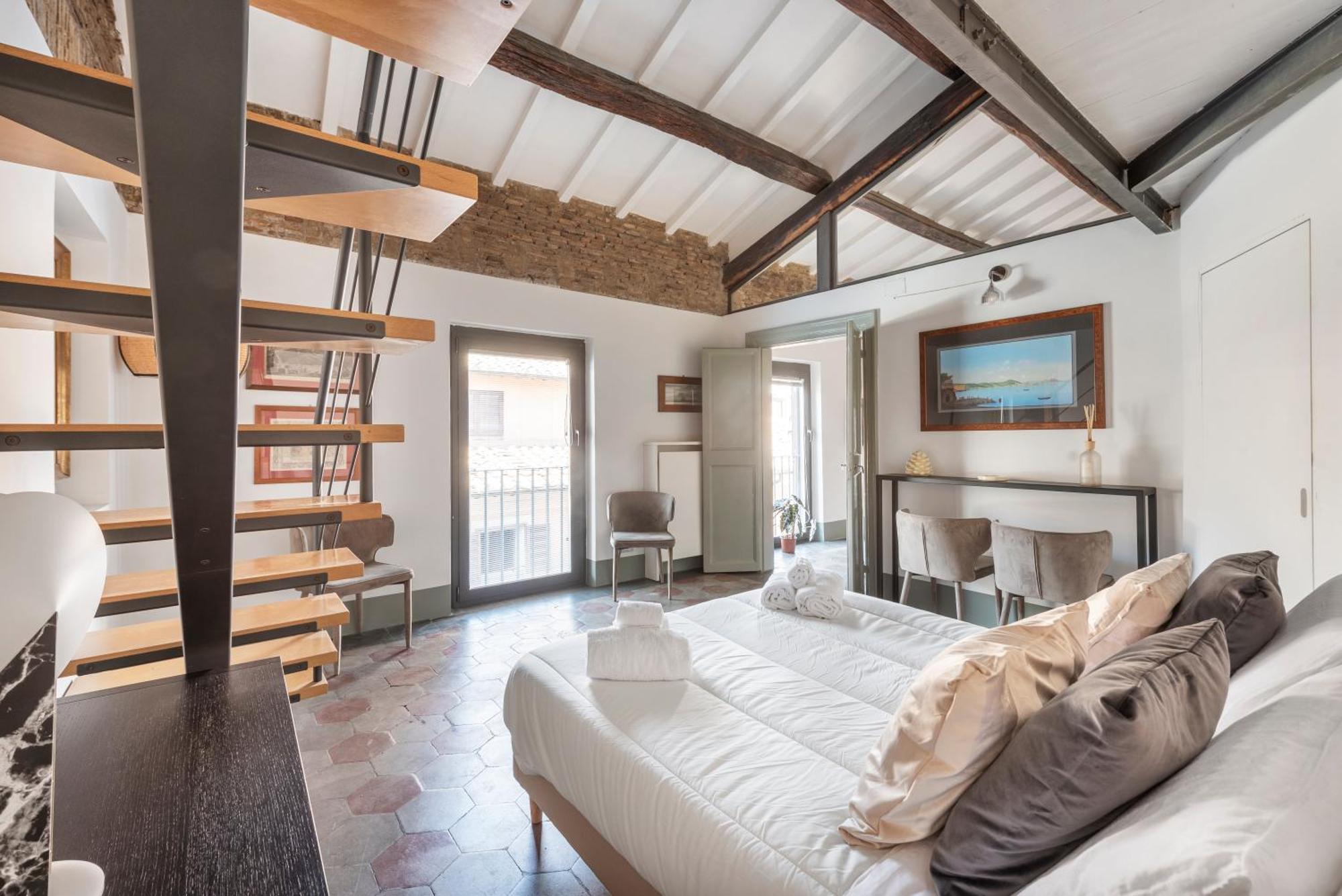Appartement The Charming Attic - Piazza Di Spagna Area *